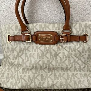 Micheal Kors tote bag